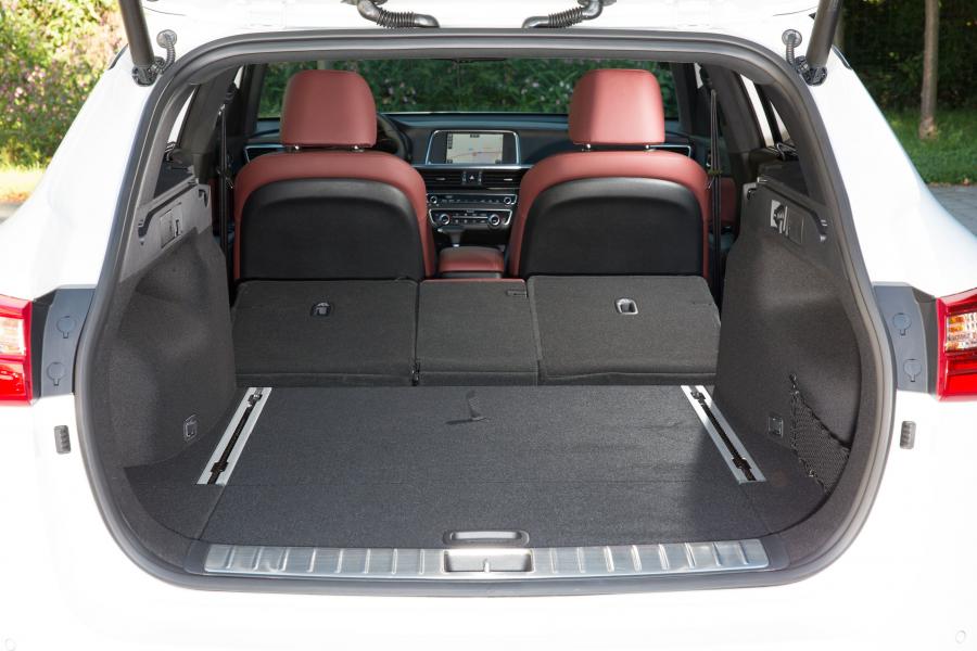Багажник Kia Optima Sportswagon GT 2016 года  (фото 4 из 33)